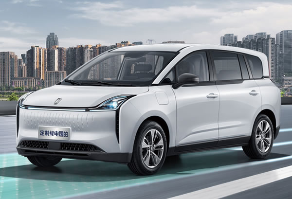 一汽奔騰nat網約車新能源車